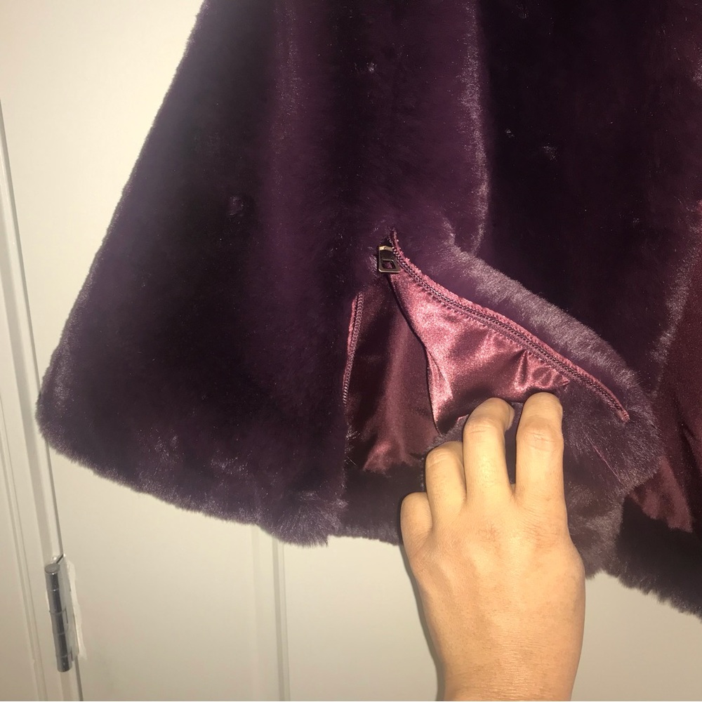 Betsy Johnson fur shawl cover-up - Picture 3 of 6